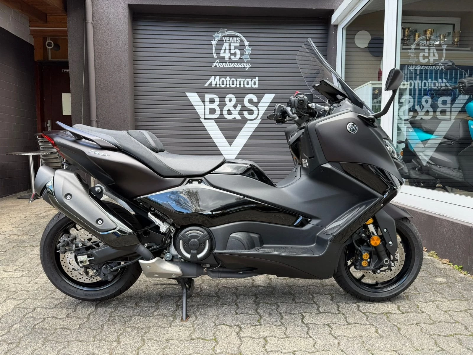 Yamaha TMAX Tech MAX