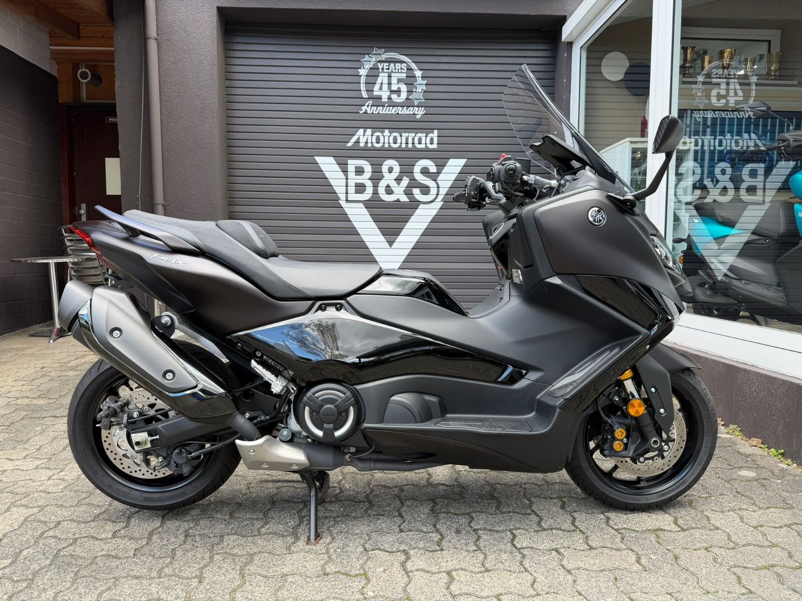 Yamaha TMAX Tech MAX