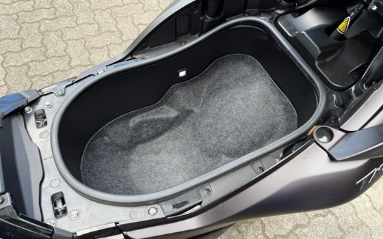 Gebrauchtmotorrad Yamaha TMAX Tech MAX - Bild 14