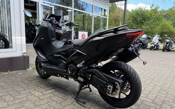 Gebrauchtmotorrad Yamaha TMAX Tech MAX - Bild 5