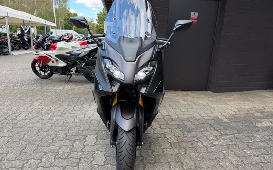 Gebrauchtmotorrad Yamaha TMAX Tech MAX - Bild 8