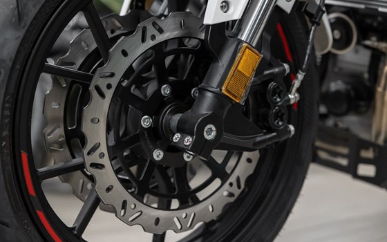 Neufahrzeug Motobi DL 400 Naked - Bild 11