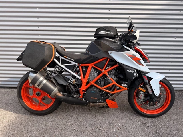 KTM 1290 Super Duke R (weiss) - Bild 1