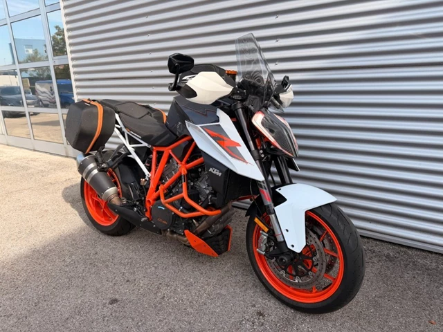 KTM 1290 Super Duke R (weiss) - Bild 2