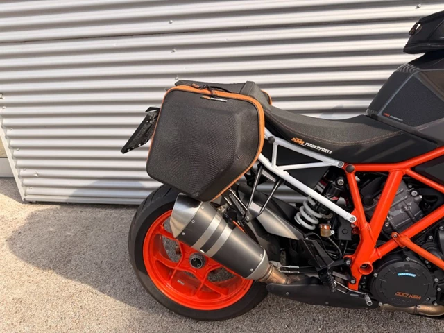 KTM 1290 Super Duke R (weiss) - Bild 3