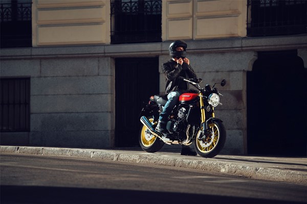 Kawasaki Z900 RS SE (BK1 Schwarz) - Bild 5
