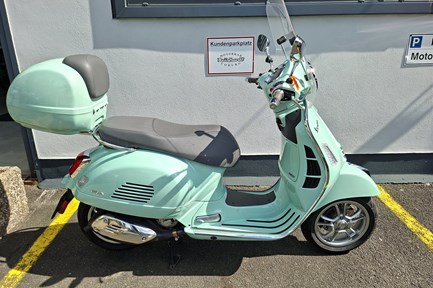 Vespa GTS 300 i.e.