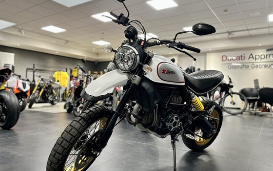 Gebrauchtmotorrad Ducati Scrambler Desert Sled - Bild 3