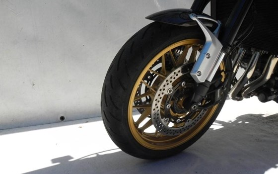 Gebrauchtmotorrad Kawasaki Z900 RS - Bild 6