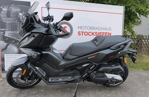 Neumotorrad Voge SR450X