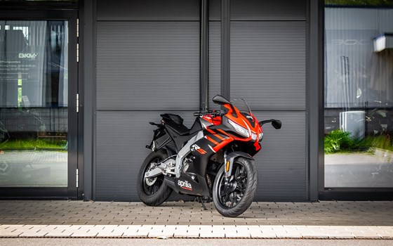 Gebrauchtmotorrad Aprilia RS 125 - Bild 6