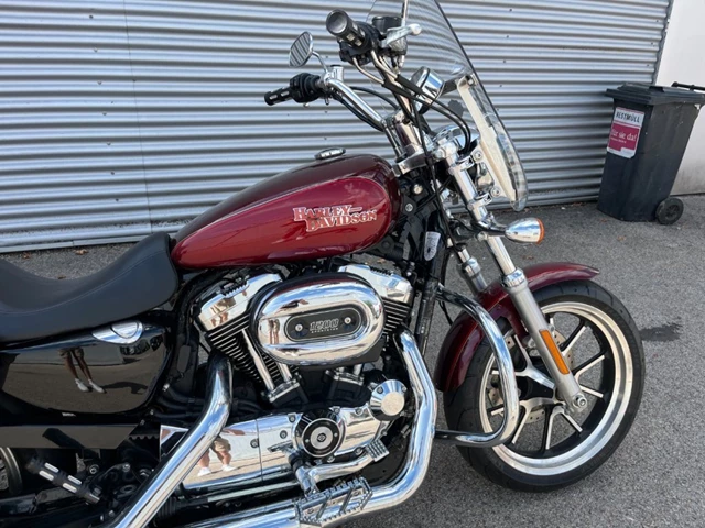 Harley-Davidson Sportster XL 1200T SuperLow (rot) - Bild 3