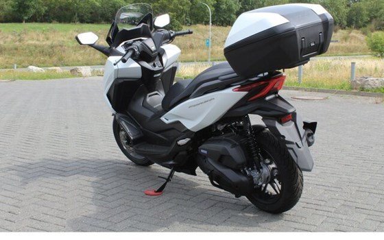 Gebrauchtmotorrad Honda Forza 125 - Bild 13