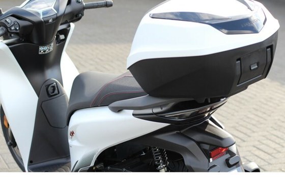 Gebrauchtmotorrad Honda SH150i - Bild 10