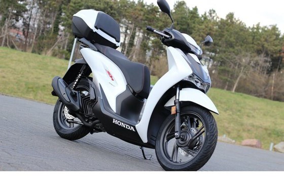 Gebrauchtmotorrad Honda SH150i - Bild 15