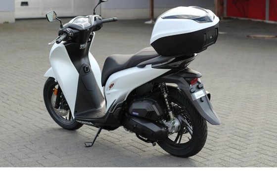 Gebrauchtmotorrad Honda SH150i - Bild 9