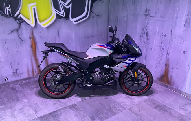 Aprilia Tuono 125