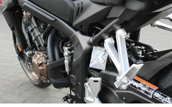 Gebrauchtmotorrad Honda CB650R E-Clutch - Bild 5