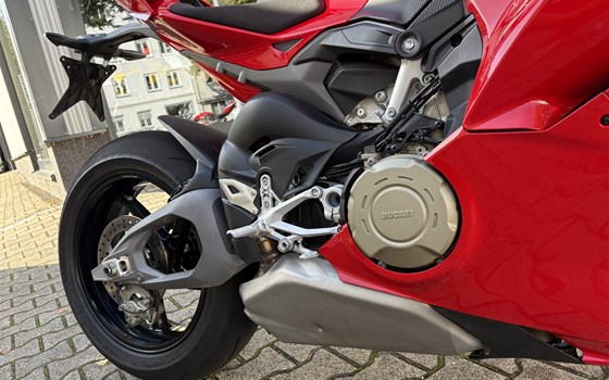 Gebrauchtmotorrad Ducati Panigale V4 S - Bild 12