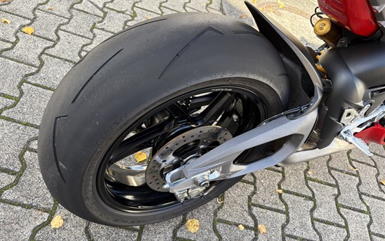 Gebrauchtmotorrad Ducati Panigale V4 S - Bild 9