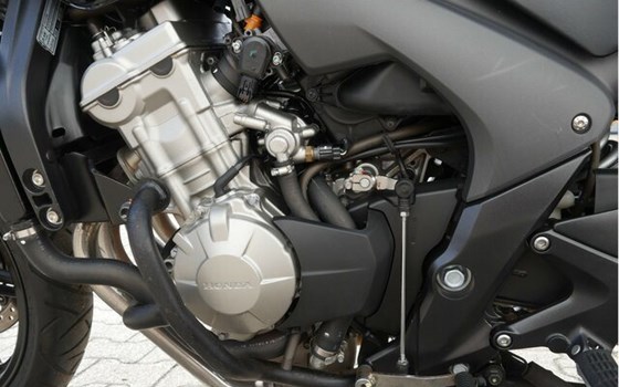 Gebrauchtmotorrad Honda CBF 600 - Bild 10