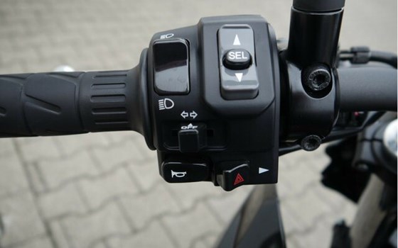 Gebrauchtmotorrad Kawasaki Z650 - Bild 11