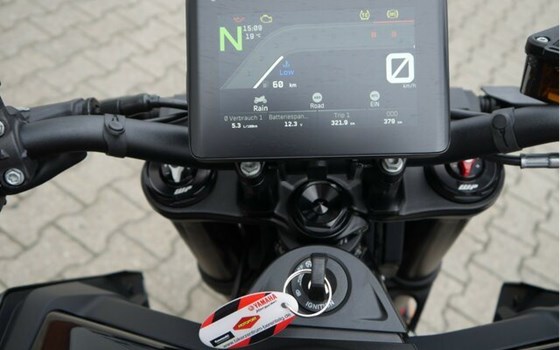 Gebrauchtmotorrad KTM 790 Duke - Bild 12