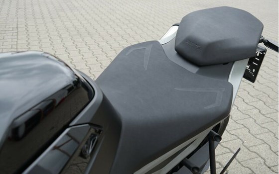 Gebrauchtmotorrad KTM 790 Duke - Bild 9