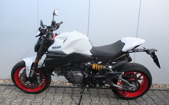 Gebrauchtmotorrad Ducati Monster + - Bild 4