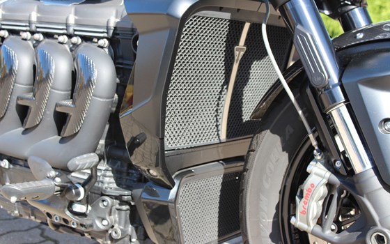 Gebrauchtmotorrad Triumph Rocket 3 GT Triple Black - Bild 11