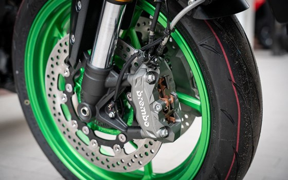Neufahrzeug Kawasaki Z900 SE - Bild 12