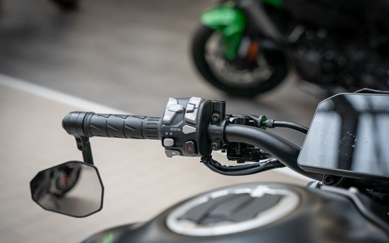 Neufahrzeug Kawasaki Z900 SE - Bild 7
