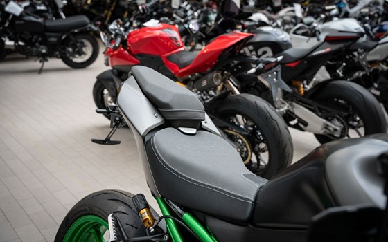 Neufahrzeug Kawasaki Z900 SE - Bild 9