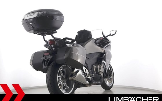 Gebrauchtmotorrad Honda VFR 1200 F - Bild 8