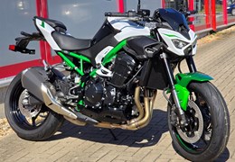 Neumotorrad Kawasaki Z900