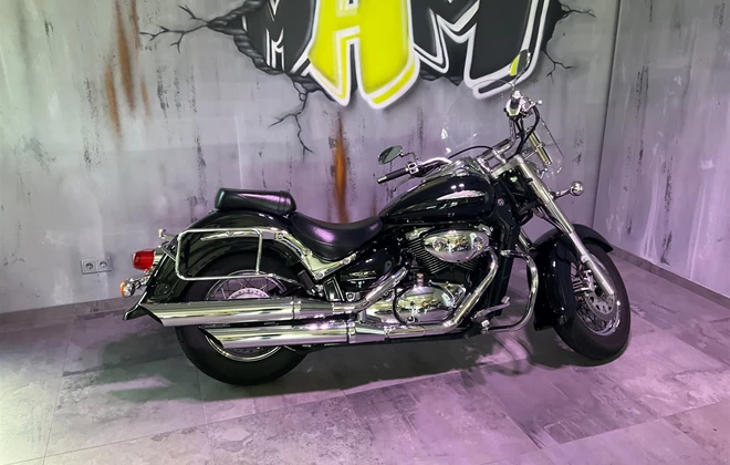 Suzuki VL 800 Volusia