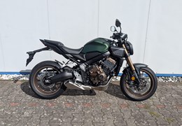 Neumotorrad Honda CB650R E-Clutch