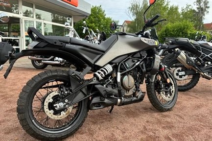 Husqvarna Svartpilen 401