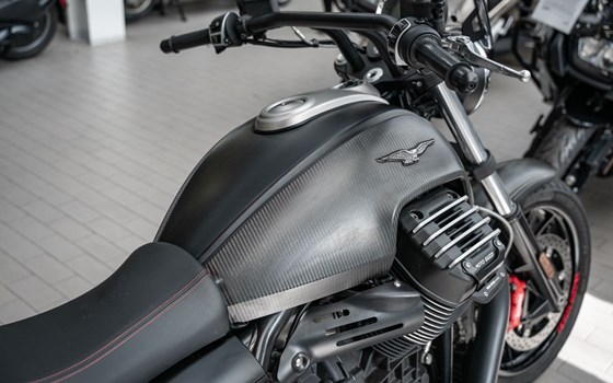 Gebrauchtmotorrad Moto Guzzi California 1400 Audace Carbon - Bild 10