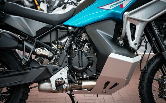 Neufahrzeug CFMOTO 1000MT-X - Bild 18