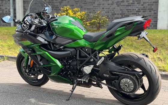 Gebrauchtmotorrad Kawasaki Ninja H2 SX SE - Bild 6