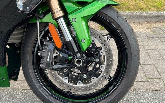 Gebrauchtmotorrad Kawasaki Ninja H2 SX SE - Bild 7