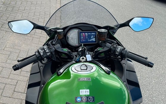 Gebrauchtmotorrad Kawasaki Ninja H2 SX SE - Bild 9