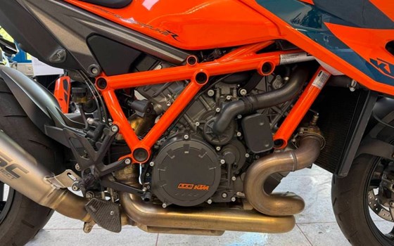 Gebrauchtmotorrad KTM 1290 Super Duke R - Bild 2