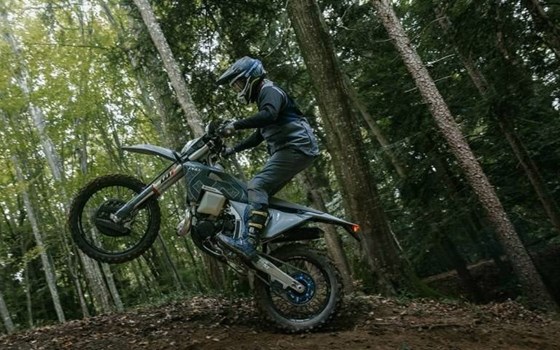Neufahrzeug Husqvarna TE 300 PRO - Bild 8