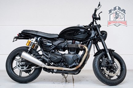 Triumph Speed Twin 1200