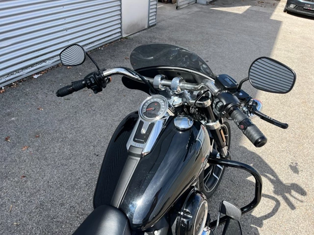 Harley-Davidson Softail Sport Glide FLSB (schwarz) - Bild 19