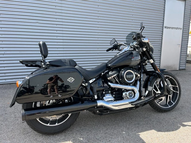 Harley-Davidson Softail Sport Glide FLSB (schwarz) - Bild 21
