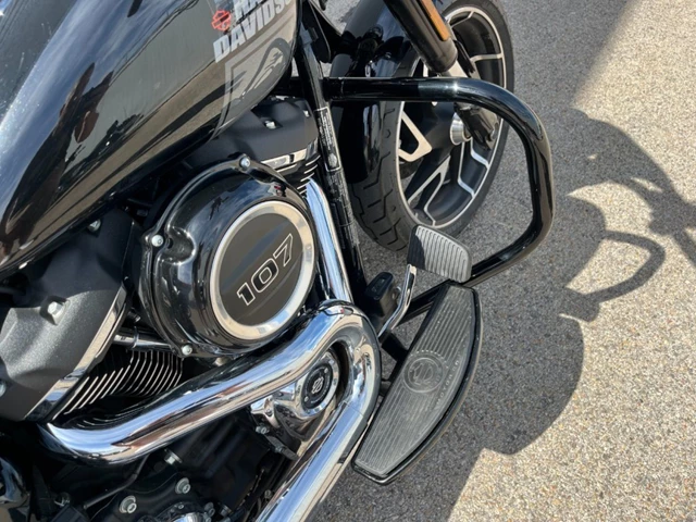 Harley-Davidson Softail Sport Glide FLSB (schwarz) - Bild 27