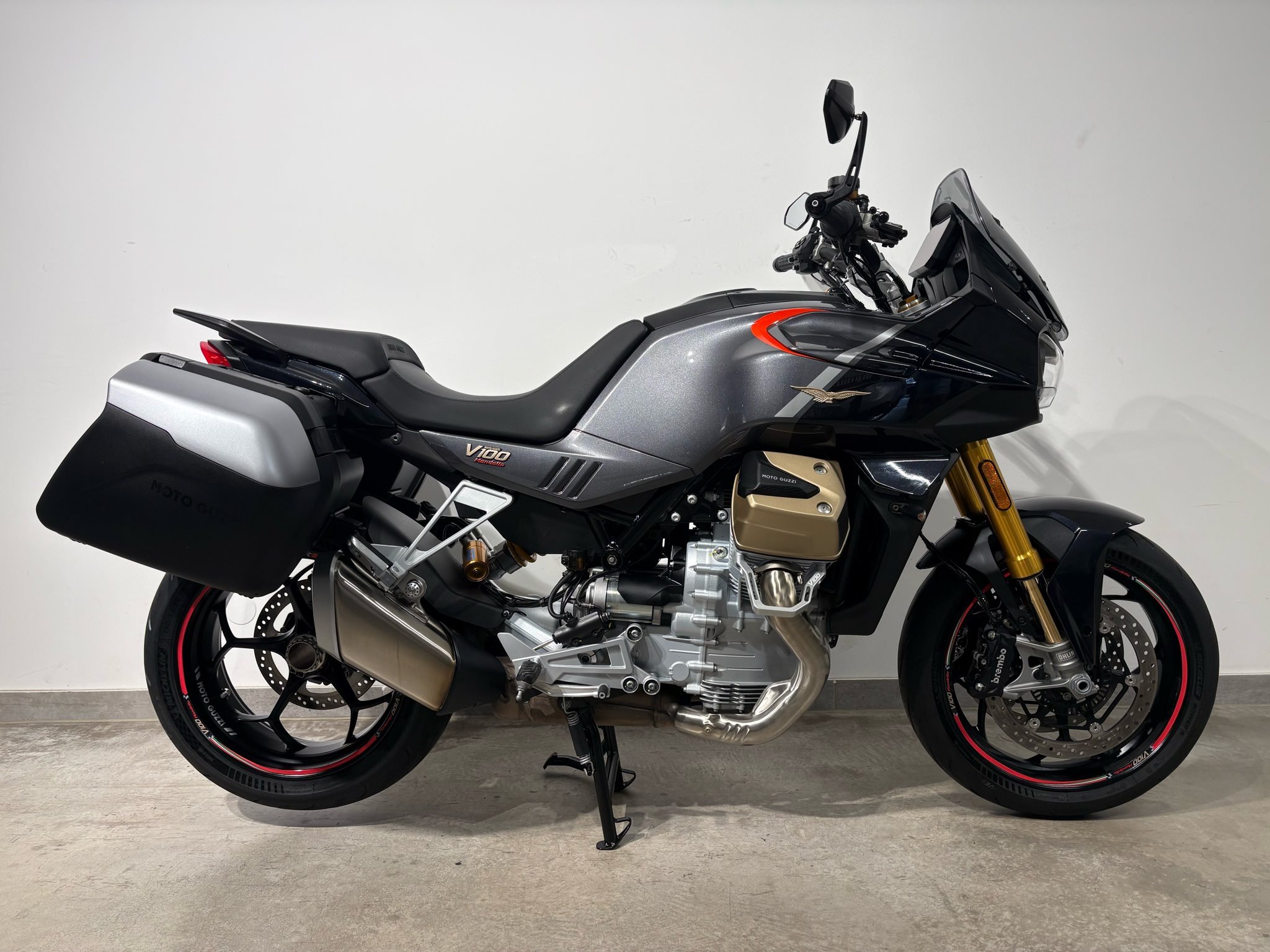 Moto Guzzi V100 Mandello S